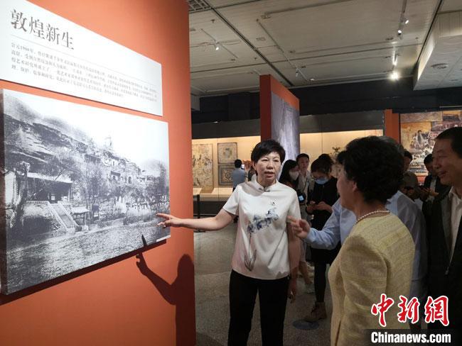图为此次活动展厅现场。 冯志军 摄.jpg