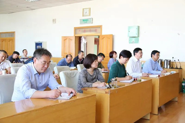 会议现场2.jpg