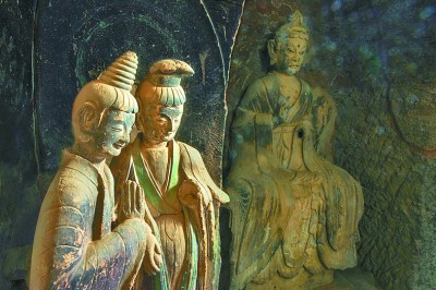 甘肃天水麦积山石窟第121窟塑像 吴健摄.jpg
